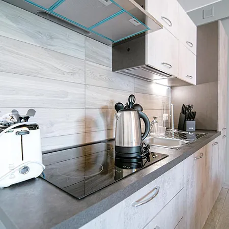 Appartement Balcone Vista Lago! Dimora Aurelia Con Piscina Desenzano del Garda
