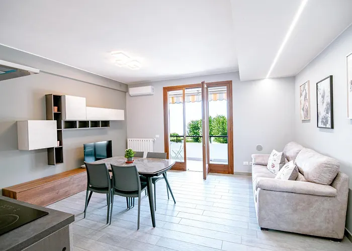 Balcone Vista Lago! Dimora Aurelia Con Piscina * Desenzano del Garda