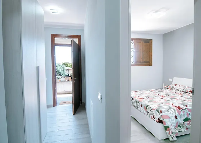 Balcone Vista Lago! Dimora Aurelia Con Piscina Apartment Desenzano del Garda