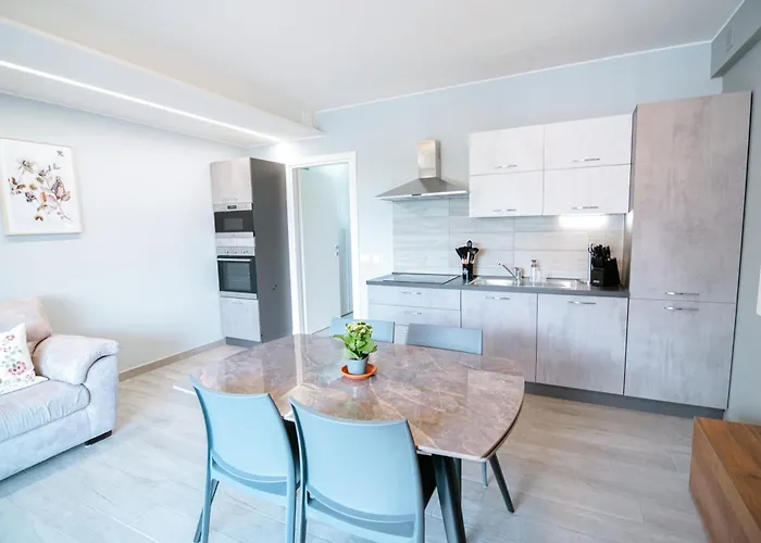 Balcone Vista Lago! Dimora Aurelia Con Piscina Apartment *